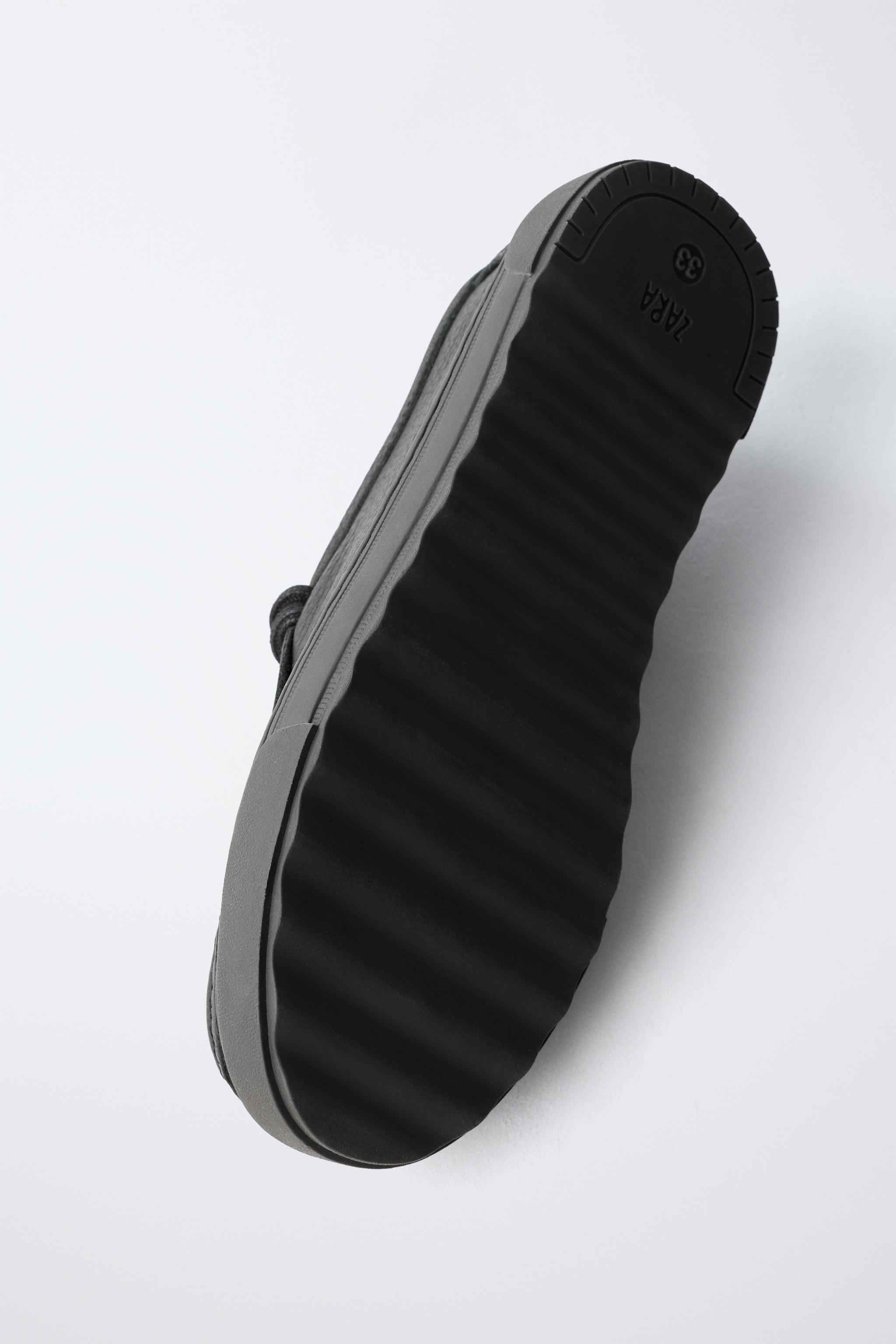 LEATHER BINDING SHOES